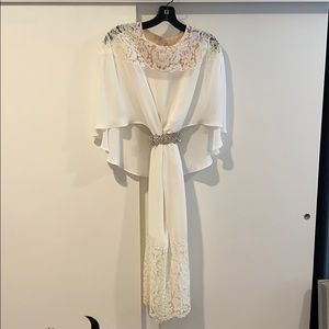 BCBG SPECIAL OCCASION WHITE DRESS SIZE S W BELT